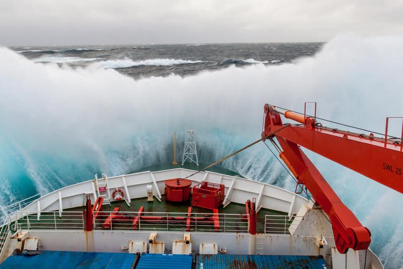 FS Polarstern im Südlichen Ozean