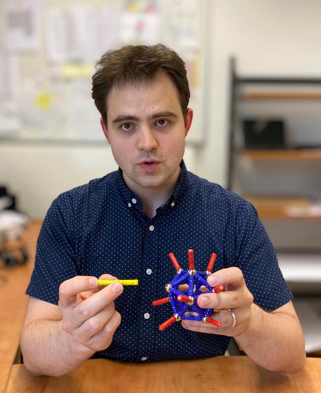 Dr Jonas Warneke explains the chemistry of highly reactive molecules, which are being researched at the Wilhelm Ostwald Institute.