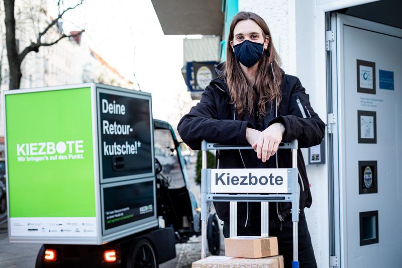 Persönlich und bequem: Der Kiezbote bringt Pakete aller Versender direkt an die Haustür