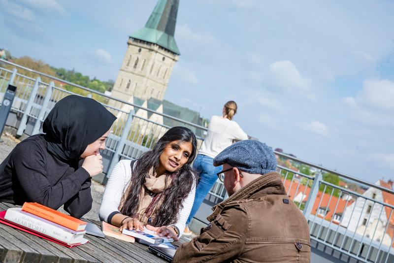  An der Universität Osnabrück wird der Masterstudiengang Berufsschullehramt ab dem Wintersemester mit dem zusätzlichen Fach Islamische Religion angeboten.