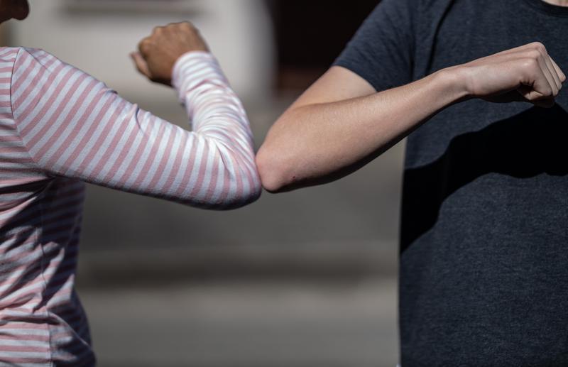 Zeitliche Veränderungen des gesellschaftlichen Zusammenhalts sind wesentlich für den Verlauf einer Pandemie. 