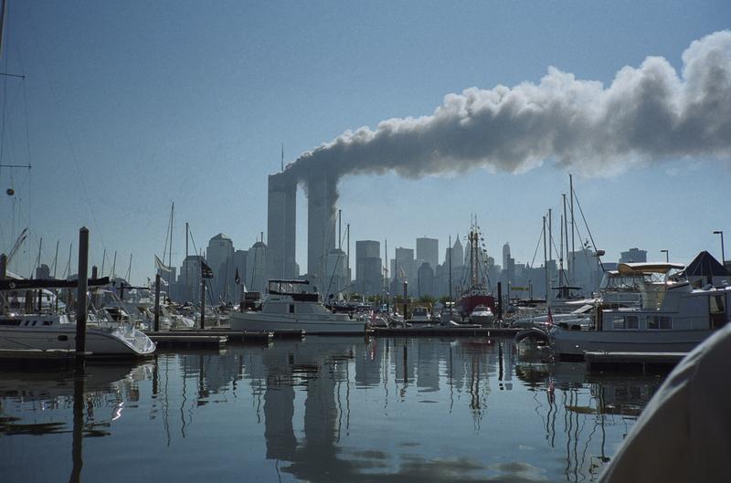 Reinhard Kargers Fotografien vom 11. September 2001 dokumentieren den Angriff auf die Twin Towers des World Trade Center. Sie sind ein zentraler Bestandteil der Ausstellung, die noch bis Mitte Septemer in der Sulb zu sehen sein wird. 