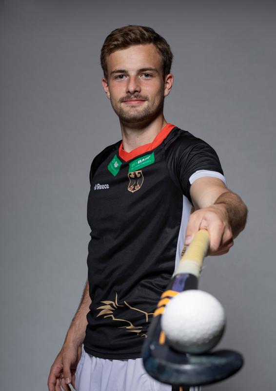 Justus Weigand studiert BWL an der SRH Hochschule Heidelberg und reist nun mit dem deutschen Hockey-Kader nach Tokio.