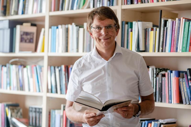 Prof. Dr. Albert Newen vom Institut für Philosophie II der Ruhr-Universität Bochum