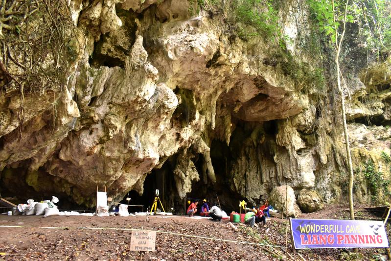 Die Höhle Leang Panninge (‘Fledermaushöhle‘) auf der südlichen Halbinsel von Sulawesi, Indonesien.