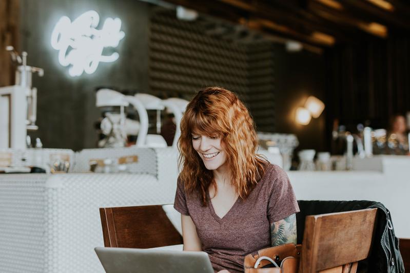 Digitalisierung: Um Chancengleichheit durch und in der Weiterbildung geht es beim Online-Werkstattgespräch des Harriet Taylor Mill-Institut für Ökonomie und Geschlechterforschung am 26. August 2021 ab 16 Uhr.