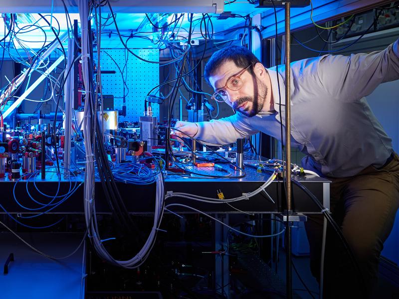 Studienleiter Dr. Andrea Alberti vom Institut für Angewandte Physik der Universität Bonn