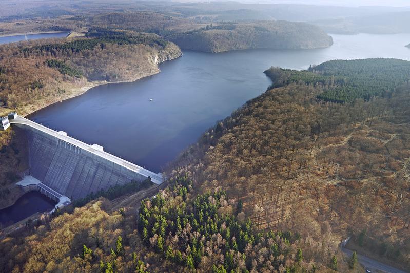 Die Rappbodetalsperre im Harz. Erdbeobachtungssatelliten sollen künftig helfen, die Wasserqualität in Seen und Flüssen zu erfassen.