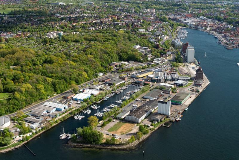 Der Hafen Ost in Flensburg. Hier soll das neue nachhaltige Stadtquartier entstehen.