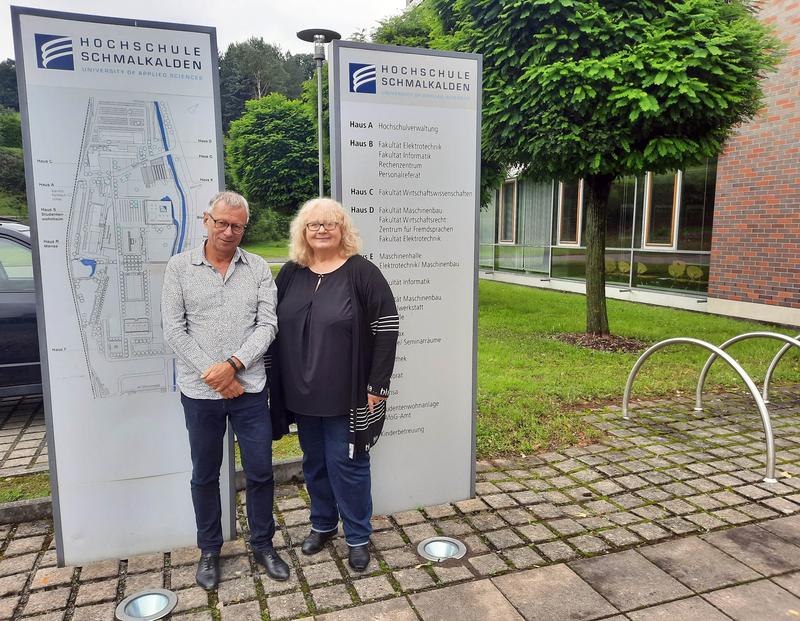 Prof. Dr. Kurt Englmeier und Prof. Dr. Regina Polster forschen an der Fakultät Informatik der Hochschule Schmalkalden.