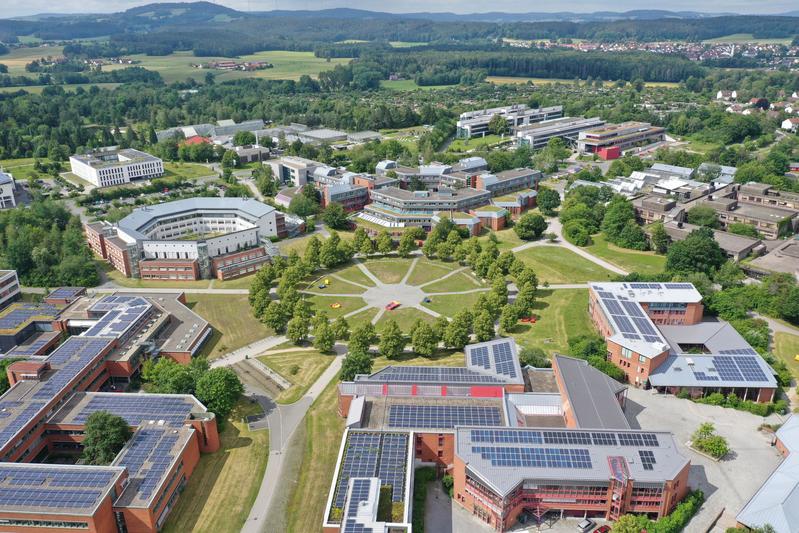 Blick auf den Campus der Universität Bayreuth.