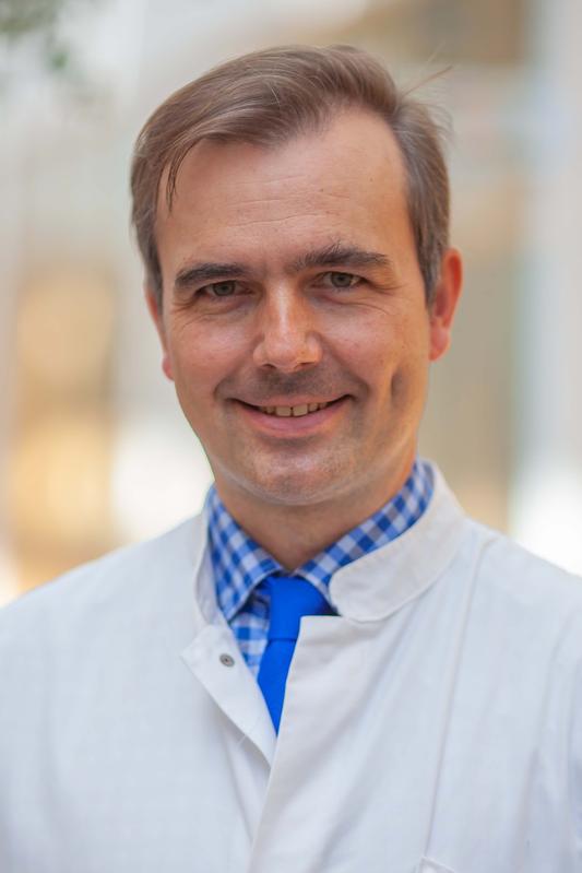 Prof. Dr. Focke Ziemssen leitet seit dem 1. September die Klinik für Augenheilkunde am UKL.