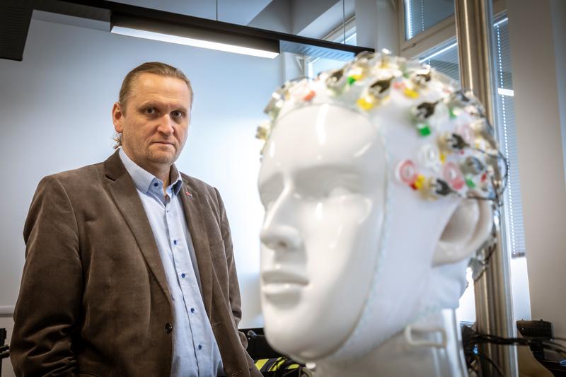 Gernot Müller-Putz, Leiter des Instituts für Neurotechnologie der TU Graz, ist eine internationale Koryphäe auf dem Gebiet der BCI-Forschung.