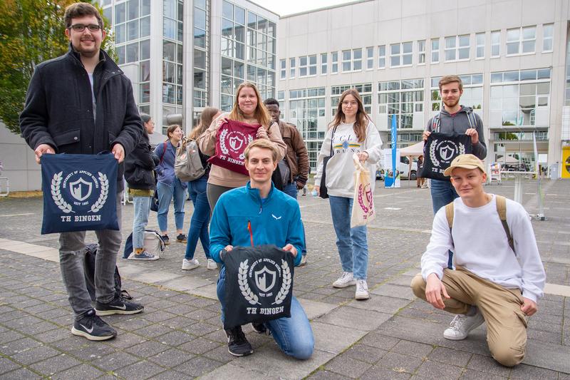 Die Studienanfänger*innen an der TH Bingen erwartet erstmals wieder ein Präsenzsemester. 