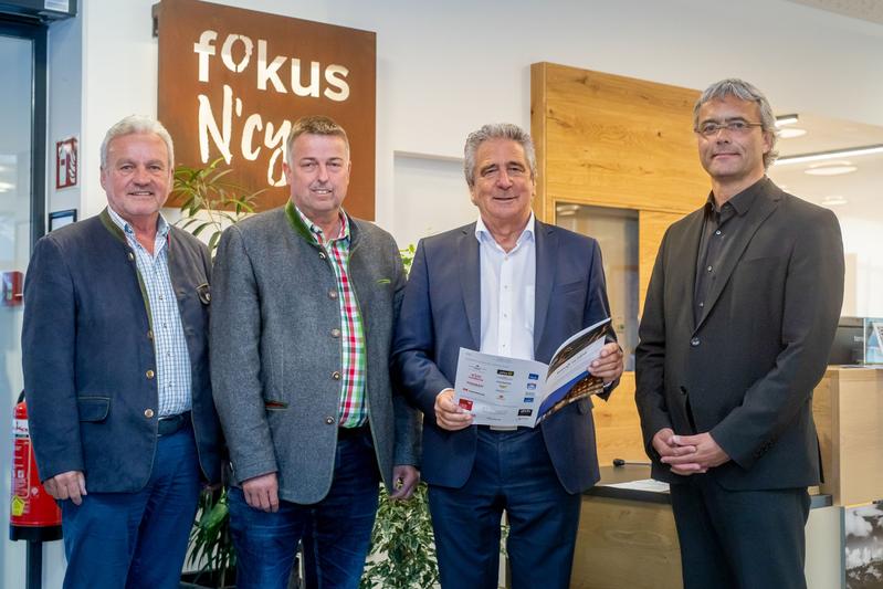 FoKus N'Cyan - N'Cyan-Vorstand vor der offiziellen Eröffnung v.l.n.r.: Egon Kleinlerche, Hubert Jesacher, Walter Troger, Hannes Raffaseder
