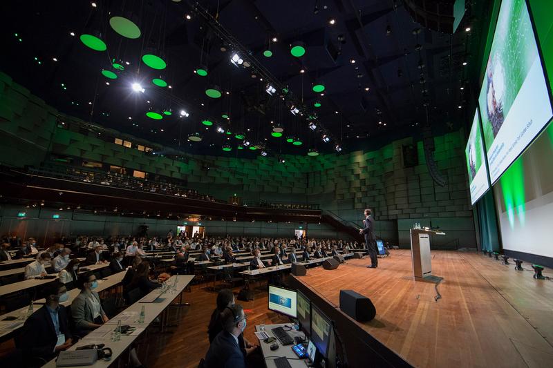 Finally back in presence! Industry and science meet at the AWK'21 at Eurogress Aachen.