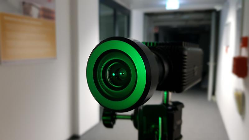 Ein Game Changer für die industrielle Schadensanalytik: Die plenoptische High-Speed-Kamera vom Fraunhofer IZM.