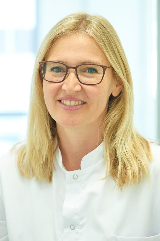 Prof. Dr. Astrid Schmieder leitet den neuen Schwerpunkt Immundermatologie der Würzburger Universitätsmedizin.