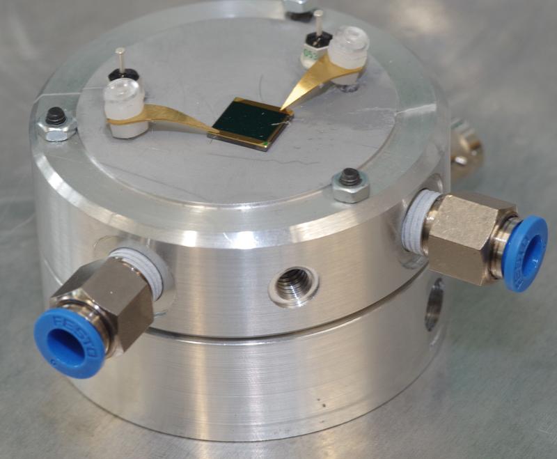The heart of the fast temperature measuring system: ALTP prototype sensor with cooling system