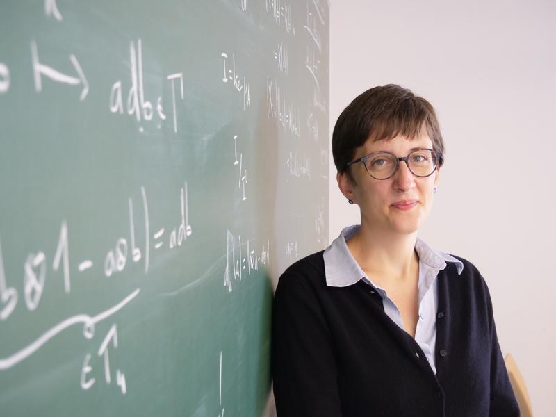 Sie hat in Freiburg studiert, wurde in Lausanne promoviert und war zuletzt in Göttingen. Jetzt ist Madeleine Jotz Lean neue Professorin an der Uni Würzburg.