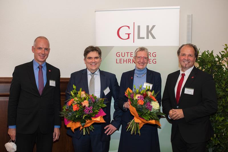 Auf dem DIES LEGENDI 2021 (von links): JGU-Präsident Prof. Dr. Georg Krausch, GLK-Direktor Prof. Dr. Andreas Hildebrandt, stellvertretende GLK-Direktorin Prof. Dr. Margarete Imhof und JGU-Vizepräsident Prof. Dr. Stephan Jolie