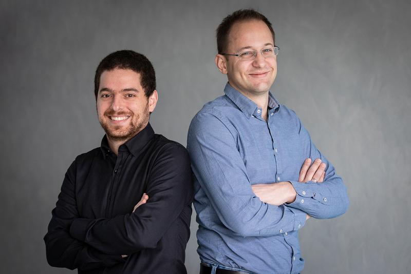 Das Team der Batalyse GmbH, CEO Dr. Markus Hagen (rechts) und CTO Eran Nave (links).