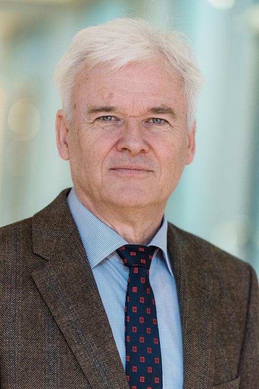 Prof. Dr. Johannes Pöschl, scheidender Ärztlicher Direktor der Klinik für Neonatologie am Universitätsklinikum Heidelberg. 