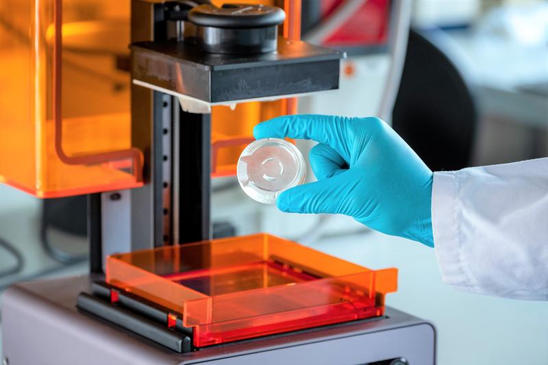 In the future, 3D-printed chambers with personalized shapes will be used to grow transplantable, autologous tissue that can take the shape of a wound to be closed, for example.