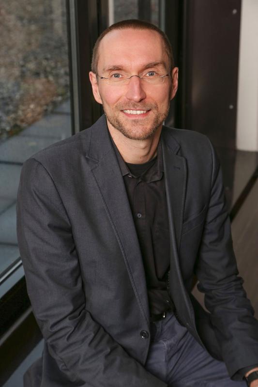 Univ.-Prof. Dr. Bernd Dollinger