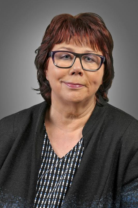 Barbara Schwarze, Professorin für Gender und Diversity Studies an der Hochschule Osnabrück, ist mit dem Verdienstkreuz am Bande ausgezeichnet worden.