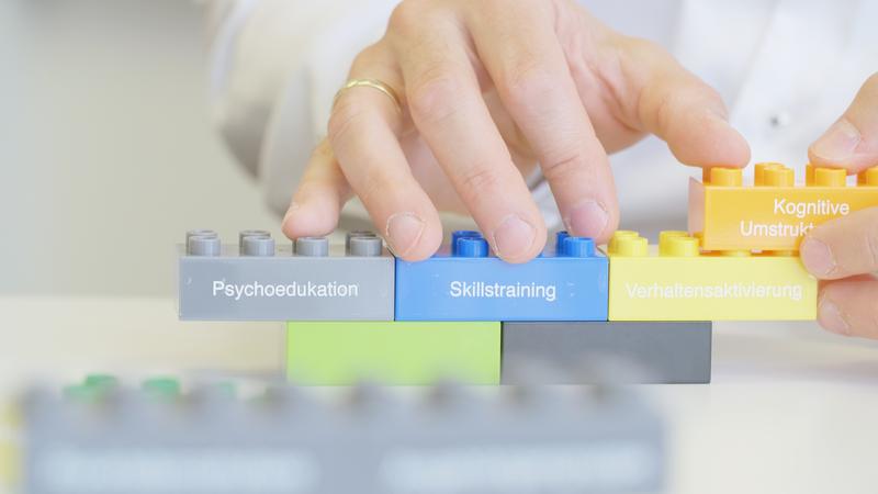 Aus bewährten Therapiemodulen stellt das interdisziplinäre Team die individuell für einen Patienten beste Kombination zusammen