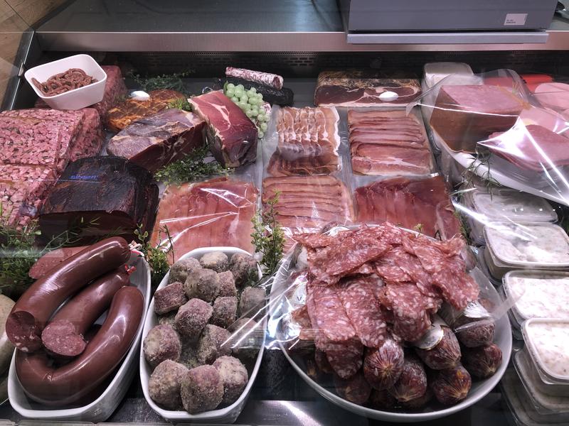 Supermarket meat display