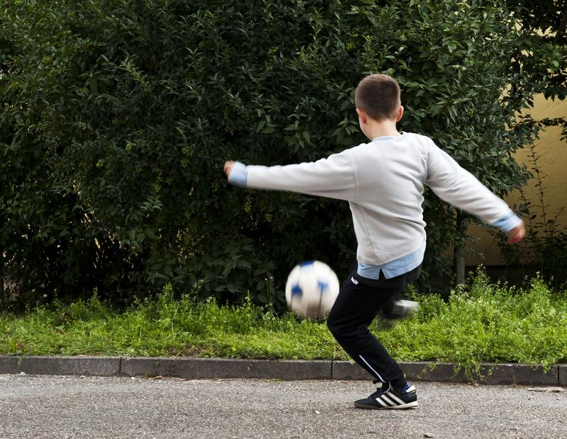 Vor dem Hintergrund der Pandemie ist eine hochwertige Sport- und Bewegungsförderung für Kinder und Jugendliche erforderlich, sagen Forschende des KIT. (Foto: Irina Westermann, KIT)
