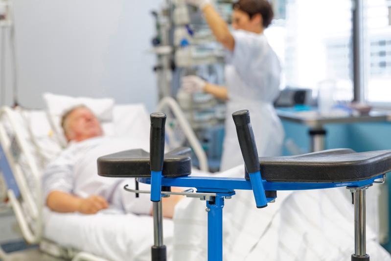 Physiotherapy-based rehabilitation on the ICU. The team behind a health services-based research study into the long-term sequelae of sepsis call for sepsis-specific care concepts.