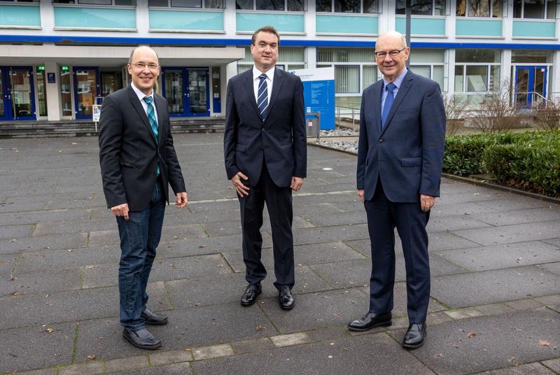 Professor Dr. Jens Brandt, Prof. Dr. Aloys Hüttermann, Dr. Thomas Grünewald (v.l.n.r)