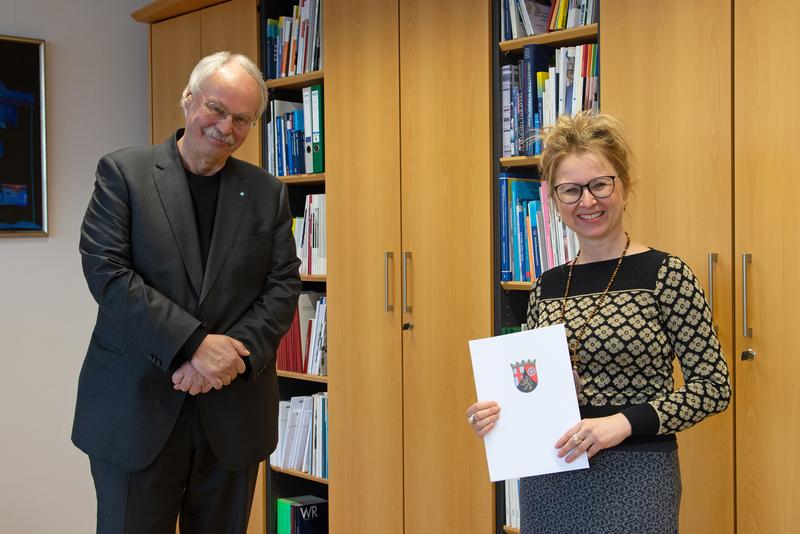 Prof. Dr. Kristian Bosselmann-Cyran, Präsident der Hochschule Koblenz, und Prof. Dr. Agnieszka Maluga