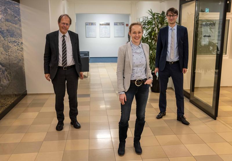 Sicherer Austausch von medizinischen Daten für eine sinnvolle Nutzung: (v. li.) Prof. Wolfgang Holzgreve, Prof. Louisa Specht-Riemenschneider und Prof. Alexander Radbruch freuen sich über eine Förderung in Höhe von 800.000 Euro des Bundesminist