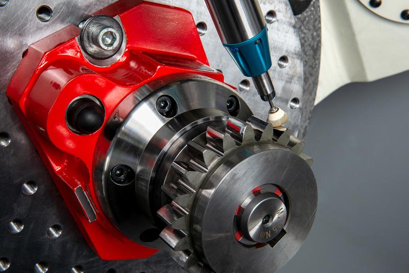 Tests im Rahmen des Projekts »CompactGears4Turbo« zeigten, dass das Schleifen sich zwar eher nachteilig auf die Makrogeometrie der Zahnräder auswirkt, ihre Lebensdauer jedoch deutlich verbessert.