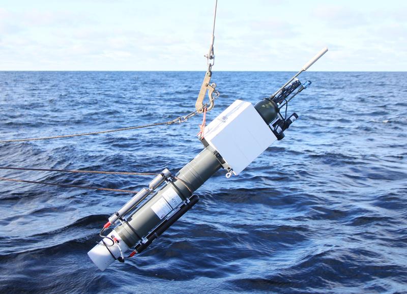 An Argo float is being deployed by IOW researchers in the Baltic Sea from aboard the research vessel "Elisabeth Mann Borgese" in March 2021 as part of the DArgo2025 project.