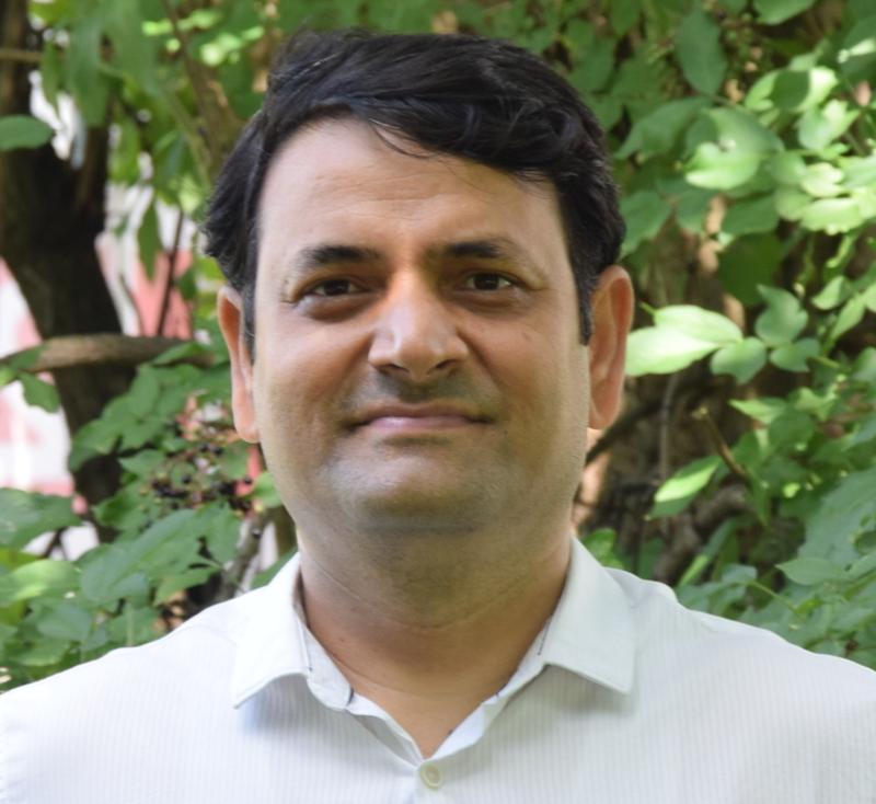 Sohan Lal develops techniques to improve the performance and energy efficiency of multi- and many-core processors such as graphics processors. 