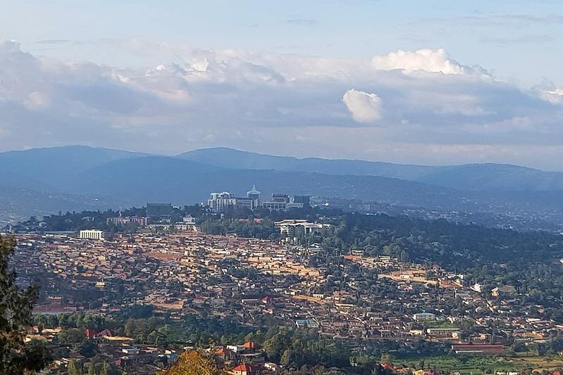 Blick auf das Stadtzentrum von Kigali, Hauptstadt Ruandas. 