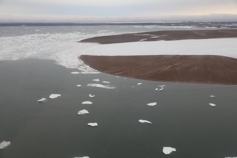 Melting ice on the islands of Severnaya Zemlya (Barents and Laptev Sea region).