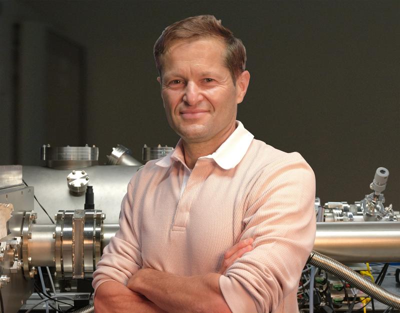 Ferenc Krausz in one of his labs at MPQ