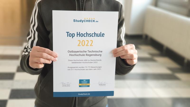 Das Zertifikat „Top Hochschule 2022“ des StudyCheck Awards 2022. 
