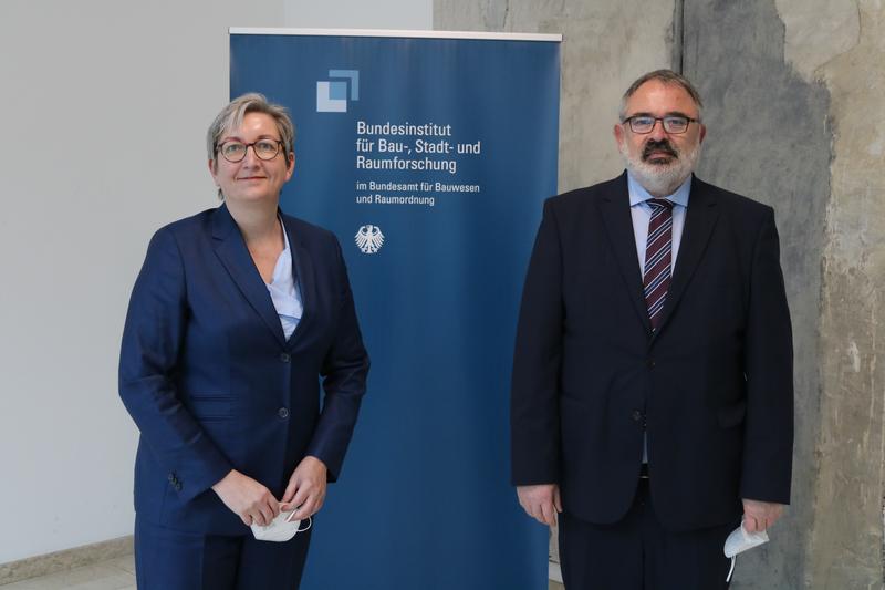 Bundesbauministerin Klara Geywitz und BBSR-Leiter Dr. Markus Eltges