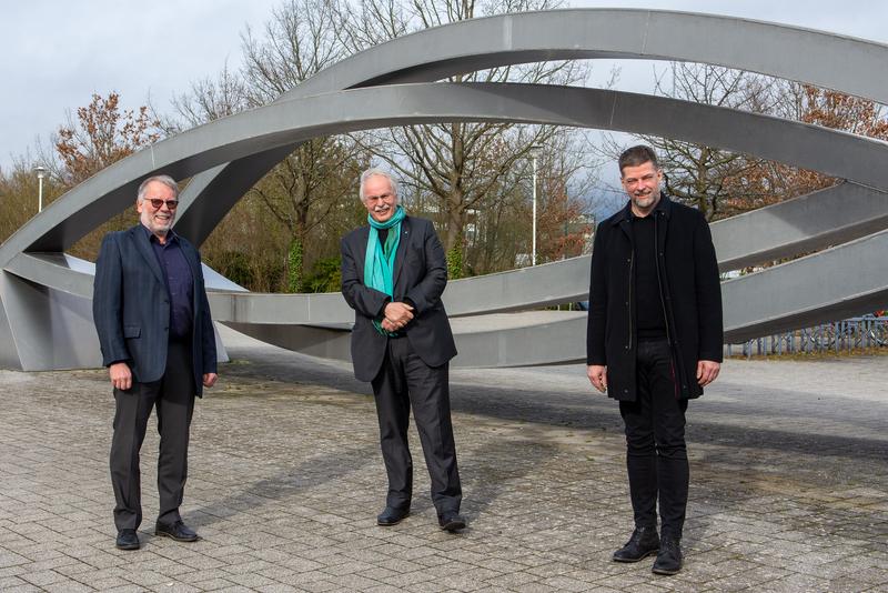 Von links: Prof. Dr. Lothar Kirschbauer, Prof. Dr. Kristian Bosselmann-Cyran, Prof. Peter Thomé. Auf dem Bild fehlt Geschäftsführerin Prof. Ulrike Kirchner