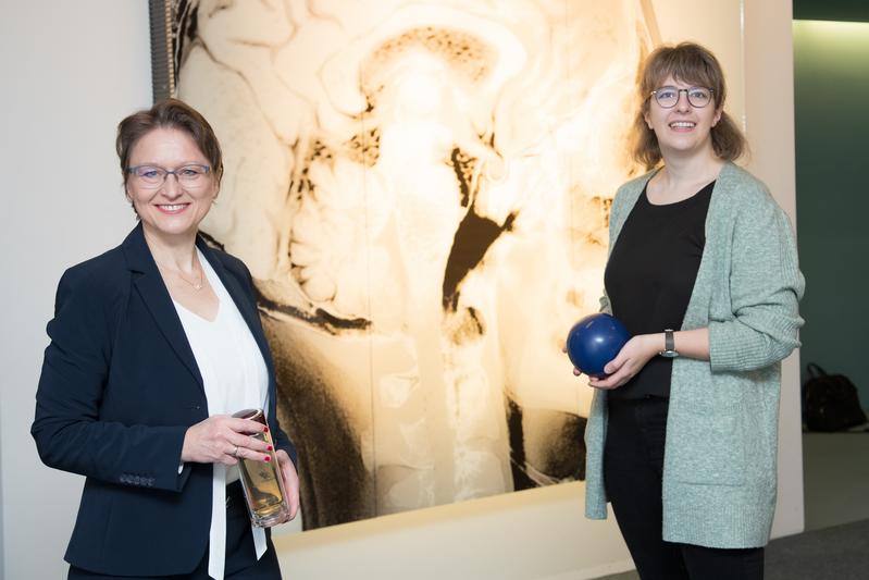 Sonia Lippke, project manager, and Christina Derksen, project team member, in the Social Science Laboratory of Jacobs University Bremen.