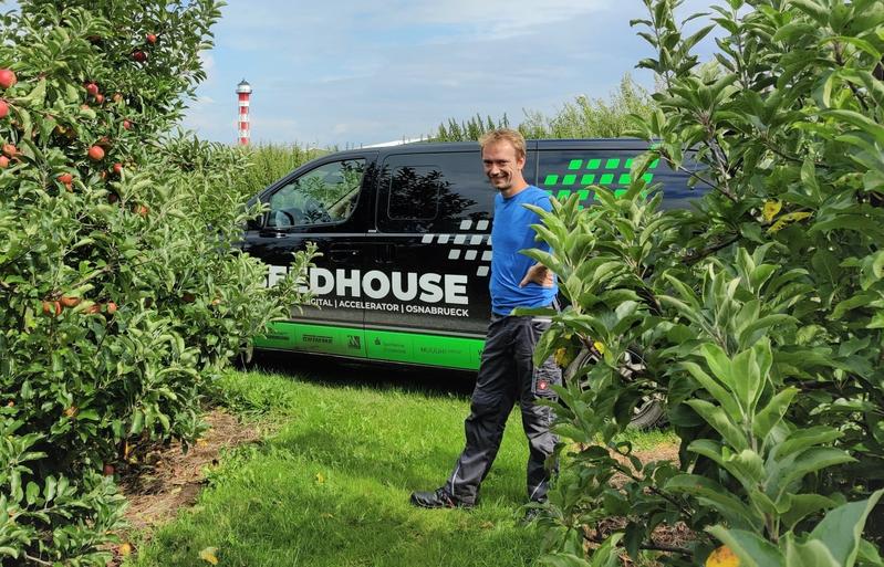 Dr. Christoph Budke, Mitarbeiter der Science to Business GmbH - Hochschule Osnabrück, entwickelte die Apfel-Neuheit in mehrjährigen Versuchen im Rahmen seiner Doktorarbeit.