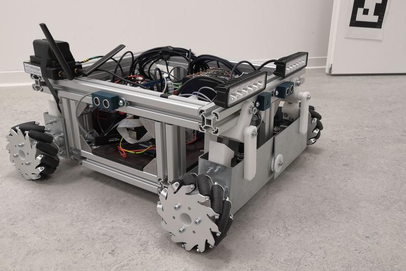 Der Prototyp des Roboters ist mit einer Kamera und einem Miniaturcomputer zur Bildverarbeitung ausgestattet. 