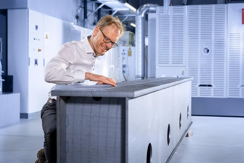 Dr. Dirk Dittrich vom Fraunhofer IWS hat mit einem Team aus Forschung und Industrie ein leistungsfähiges Laserschweißverfahren entwickelt.